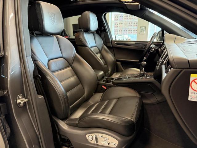 Porsche Macan image 6