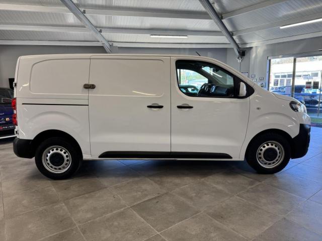Citroen Jumpy image 3