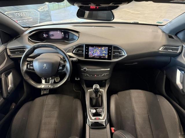 Peugeot 308 image 1