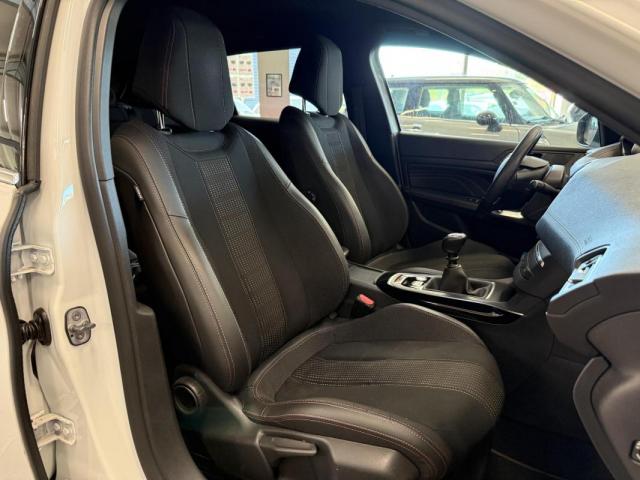 Peugeot 308 image 7