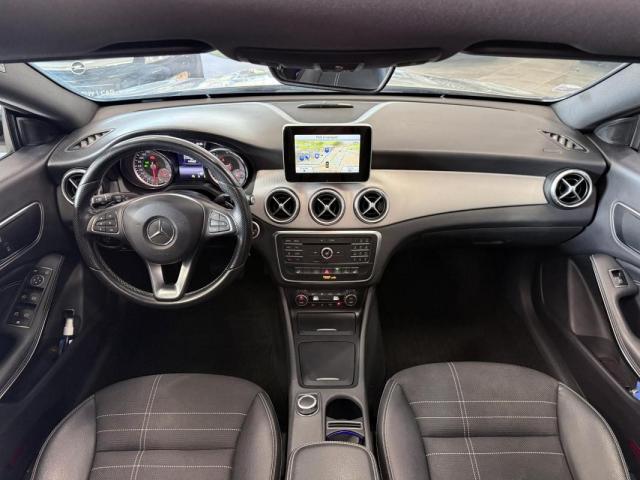 Mercedes Benz Cla image 5