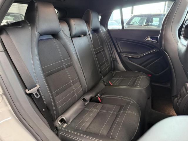 Mercedes Benz Cla image 3