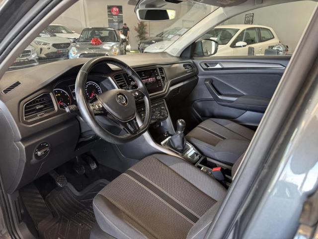 Volkswagen T-Roc image 8