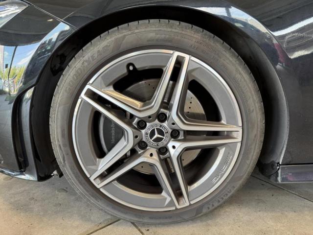 Mercedes Benz Cla image 3