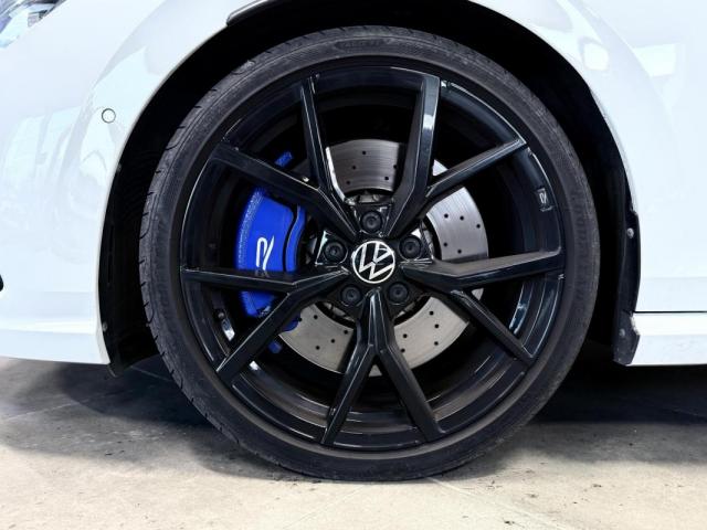 Volkswagen Golf image 7