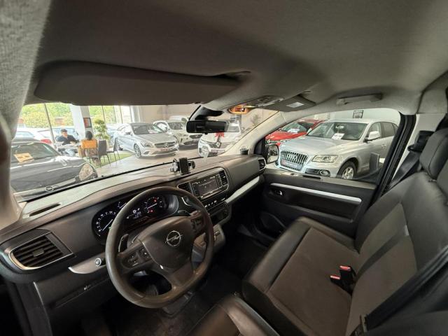 Opel Vivaro image 2