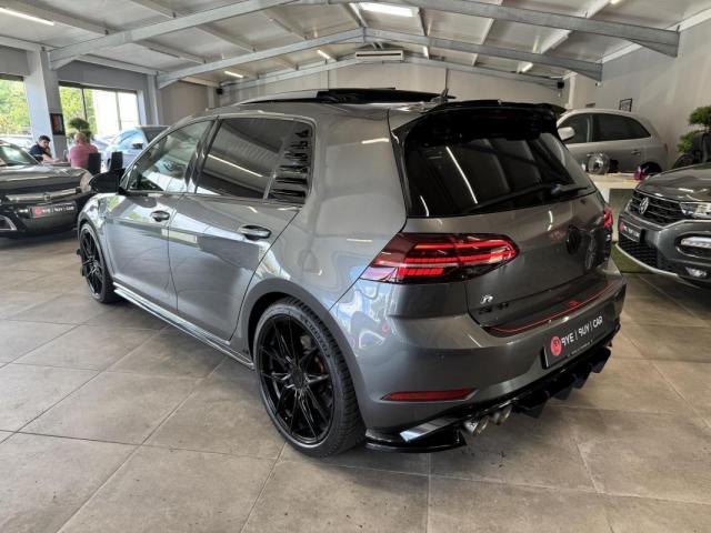 Volkswagen Golf image 1