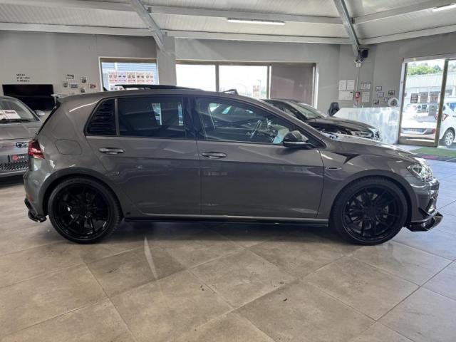 Volkswagen Golf image 8