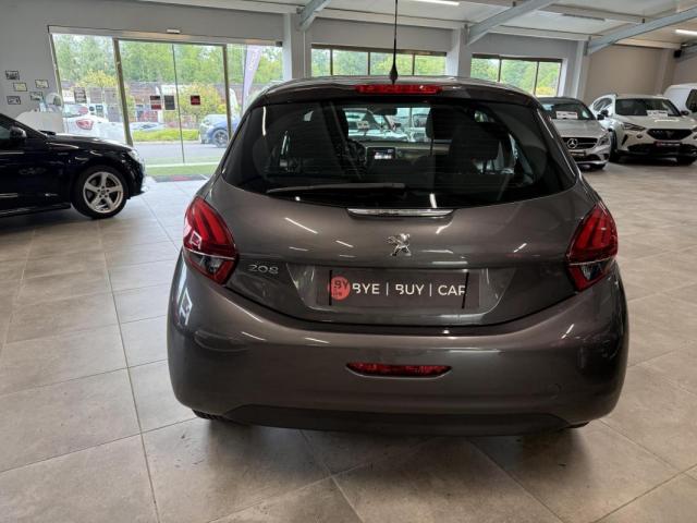Peugeot 208 image 7