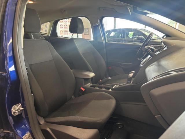Ford Focus image 3