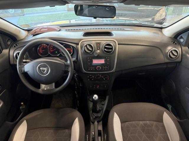 Dacia Sandero image 2