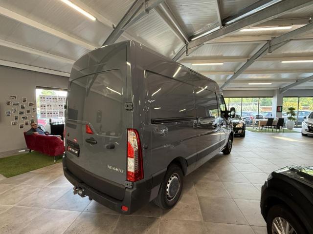 Renault Trucks Master image 9