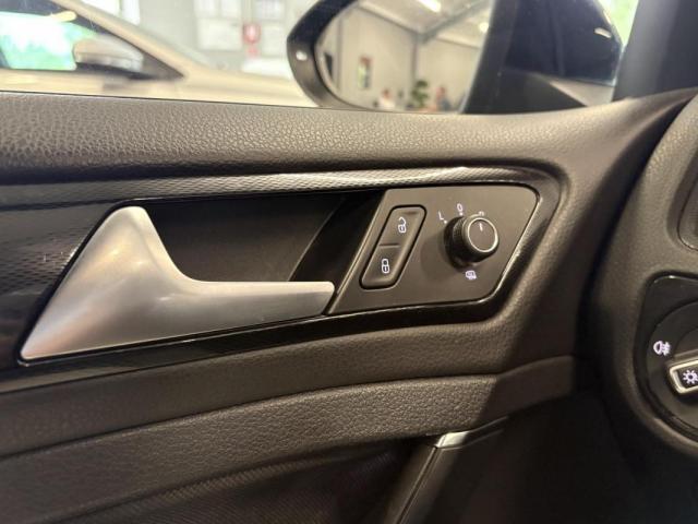 Volkswagen Golf image 7