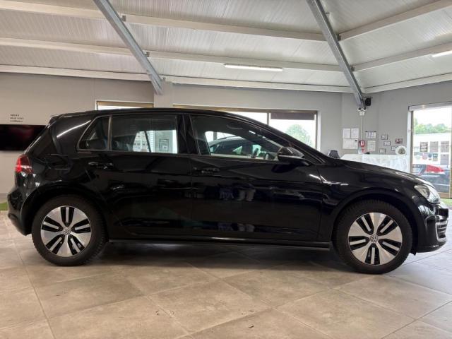 Volkswagen Golf image 1