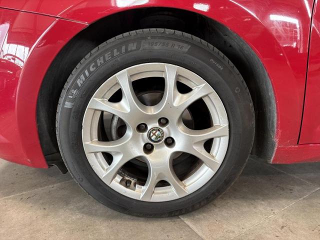 Alfa Romeo Mito image 5