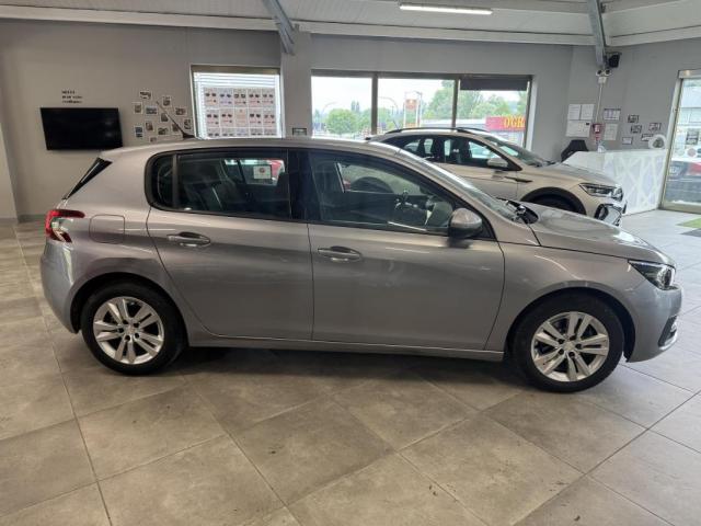Peugeot 308 image 9