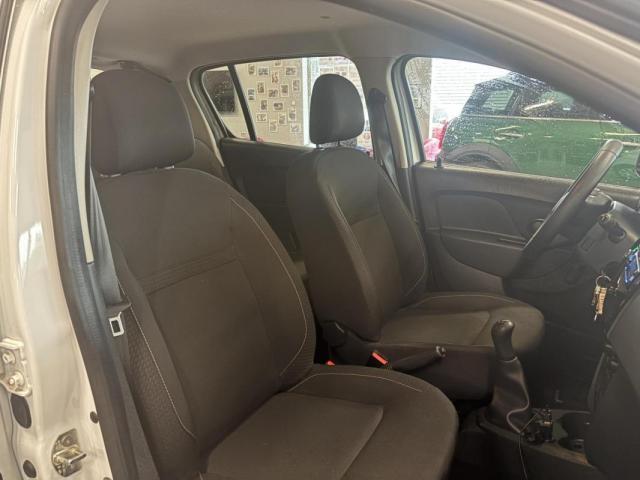 Dacia Sandero image 8