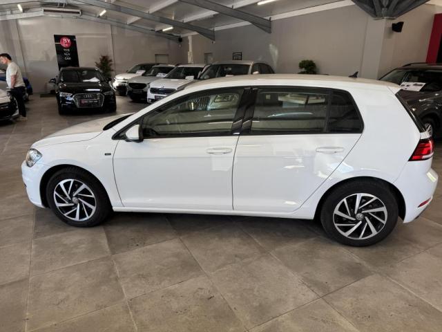 Volkswagen Golf image 4