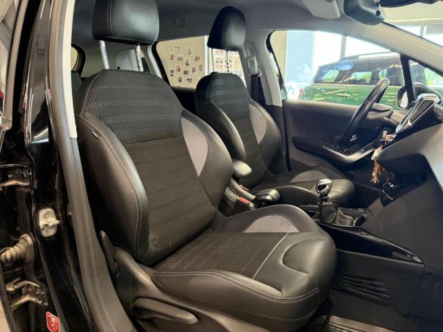 Peugeot 2008 image 1