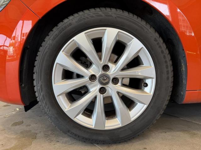 Renault Clio image 9