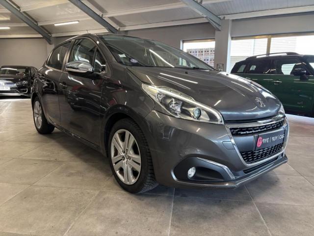 Peugeot 208 image 7