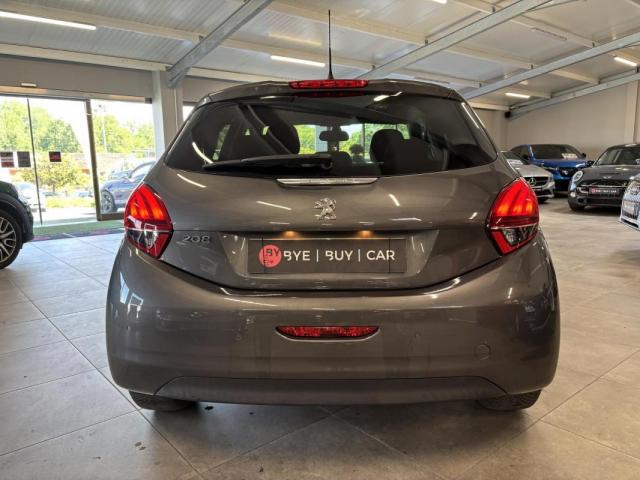 Peugeot 208 image 8