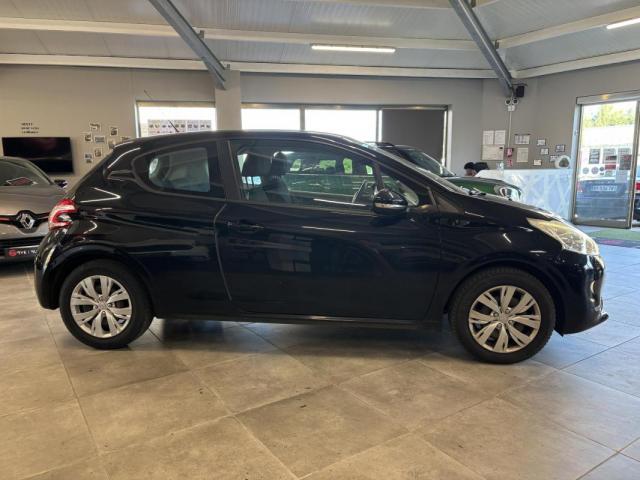 Peugeot 208 image 7