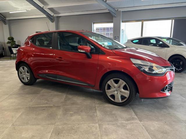 Renault Clio image 9