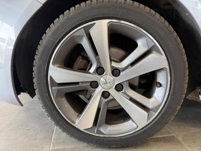 Peugeot 308 image 2