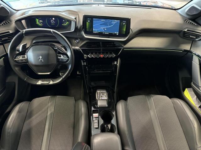 Peugeot 208 image 2