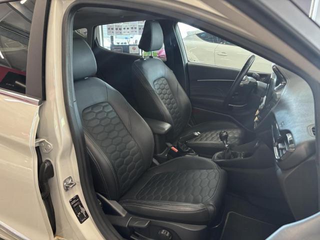 Ford Fiesta image 5