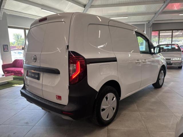 Nissan Townstar image 4