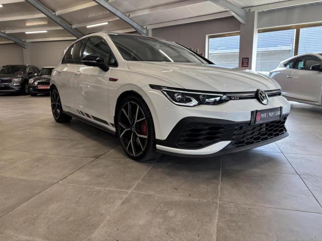 Volkswagen Golf image 8