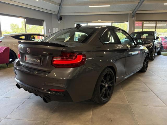 Bmw Serie 2 image 9