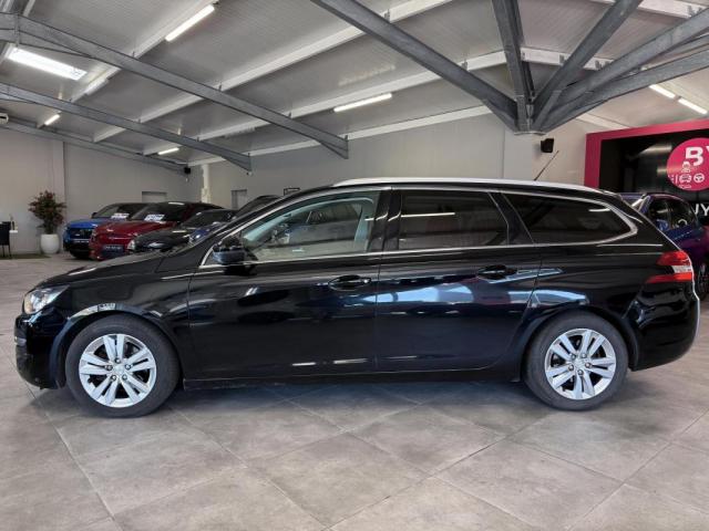 Peugeot 308 image 2
