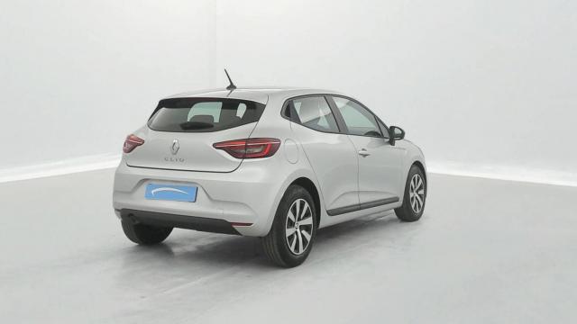 Renault Clio image 9