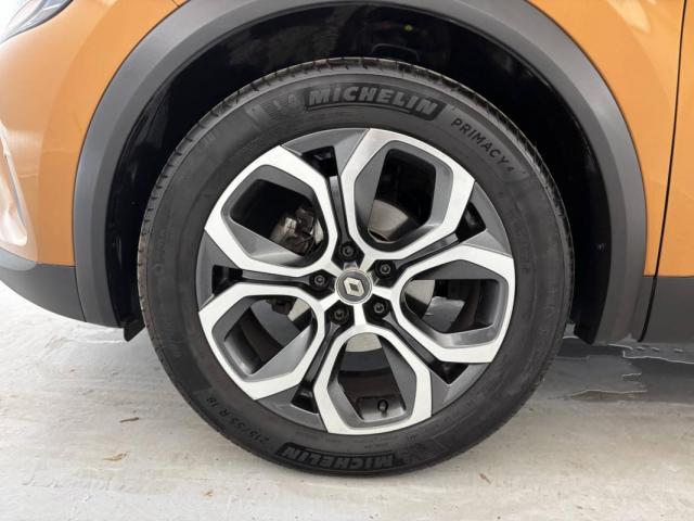 Renault Captur image 1