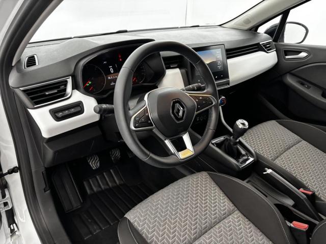 Renault Clio image 9