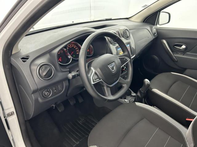 Dacia Sandero image 2