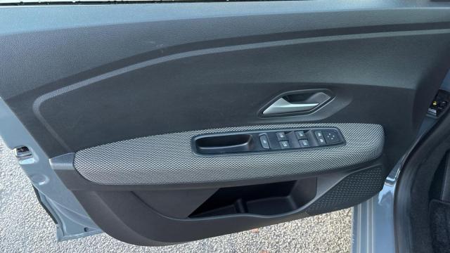 Dacia Sandero image 2