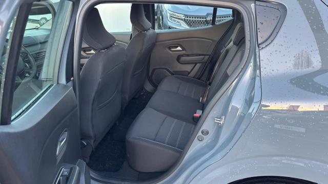 Dacia Sandero image 7