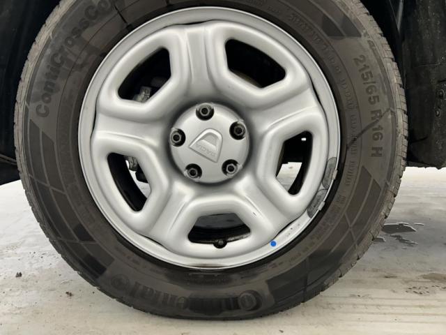 Dacia Duster image 8