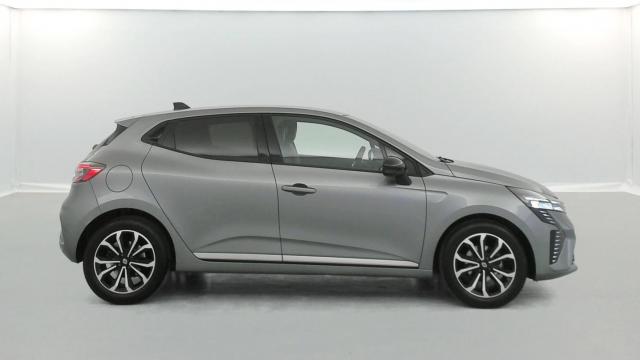 Renault Clio image 2