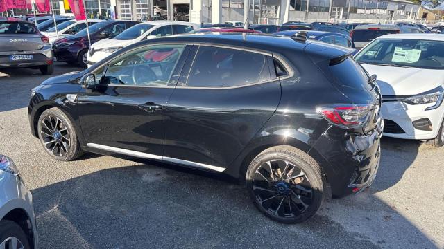 Renault Clio image 2