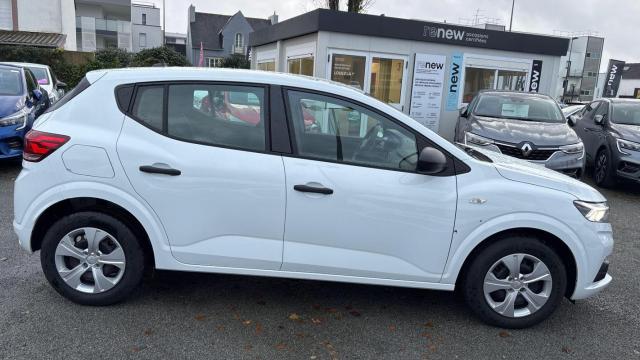 Dacia Sandero image 2