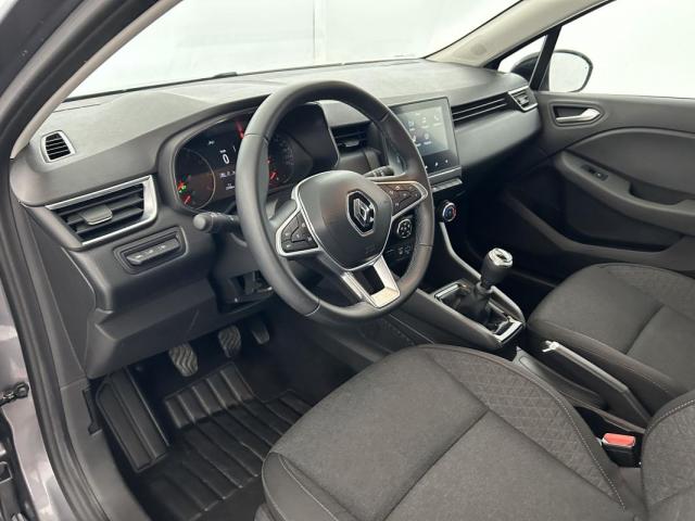 Renault Clio image 6