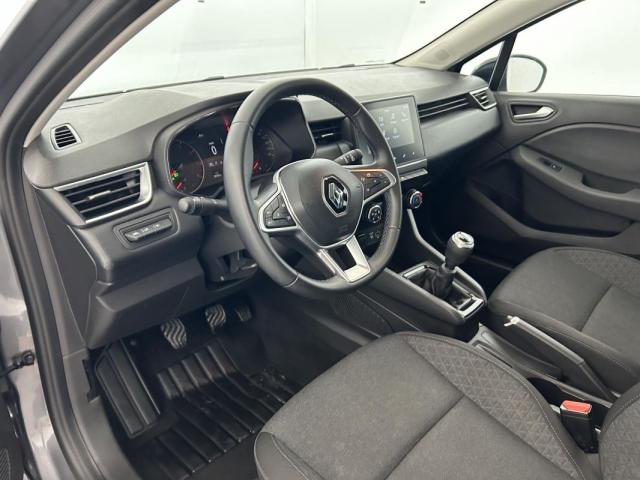 Renault Clio image 9