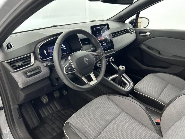 Renault Clio image 8