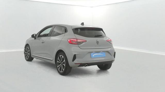 Renault Clio image 1