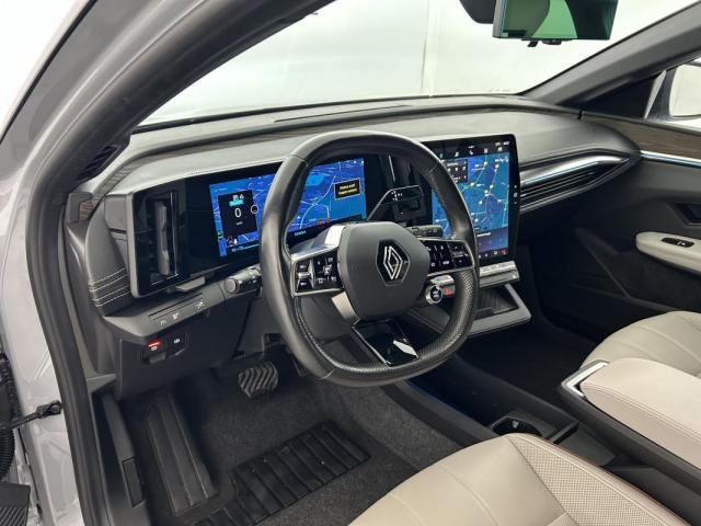 Renault Mégane E-Tech image 1